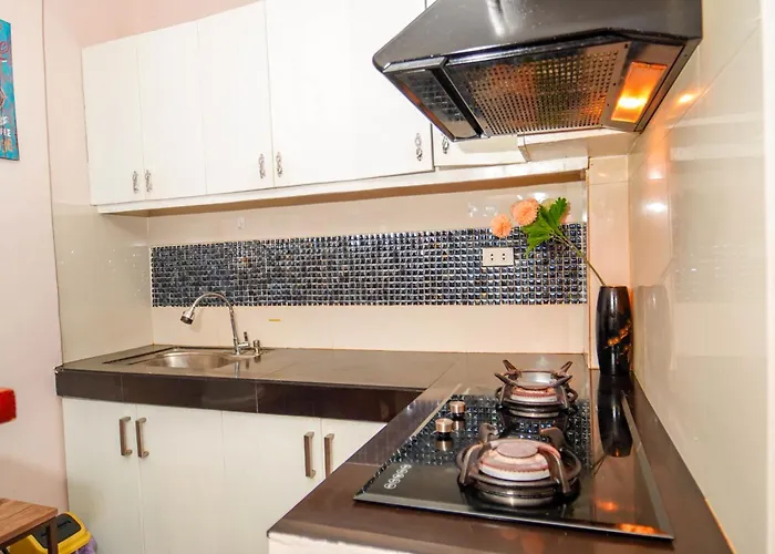 Calm House Near Enchanted Kingdom Sta Rosa With Free Parking, Wifi, Netflix