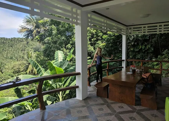Puerto Galera Palangan Hilltop Guesthouse -Tropical Retreat